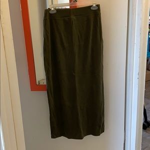 Jones New York sports long skirt green  size s